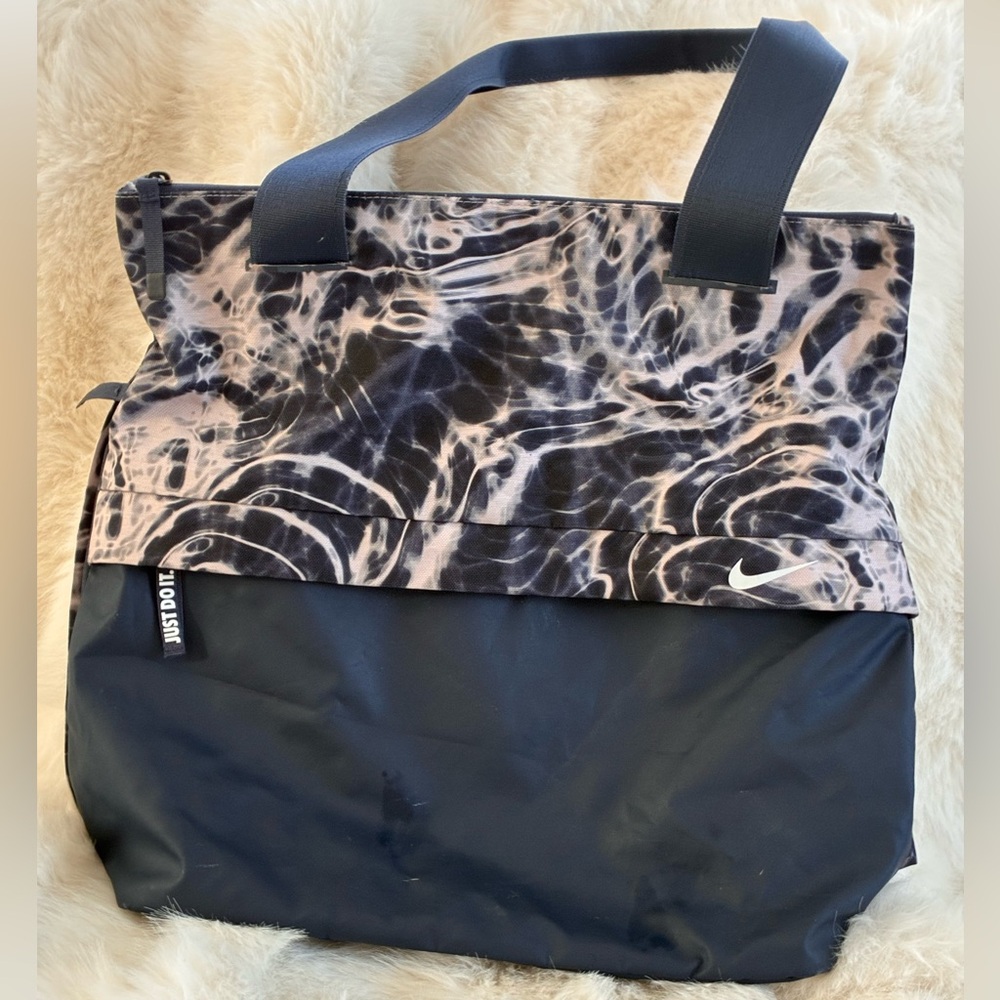 Nike Women's Navy & White Tie Dye multi pocket Tote